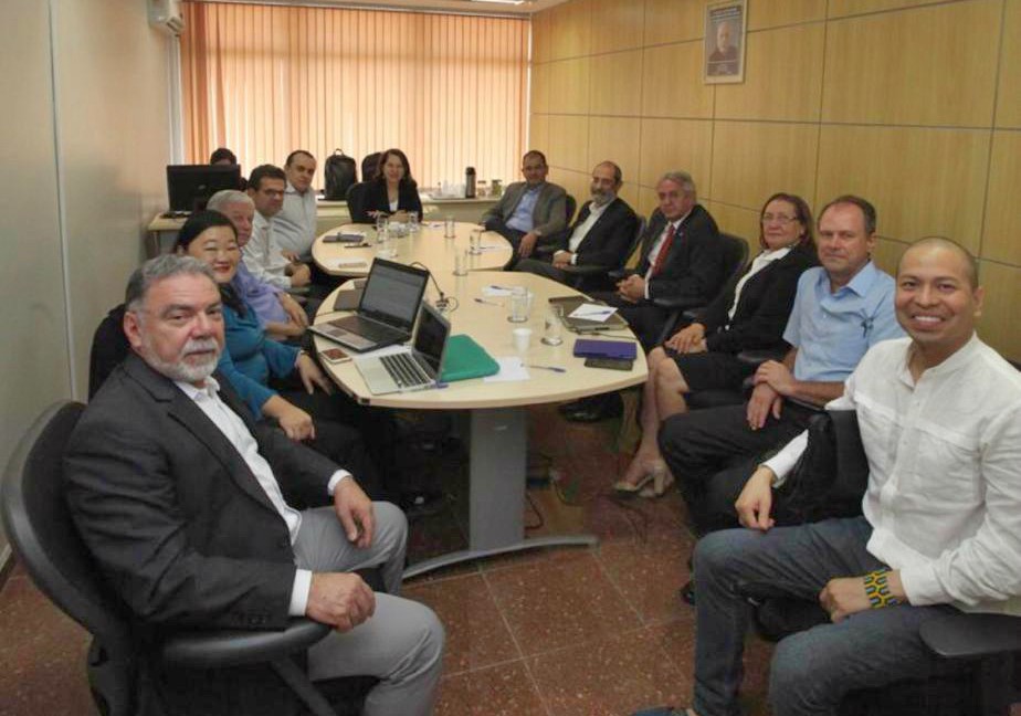 Reunião ocorreu na sede do CFM, em Brasília (DF) 